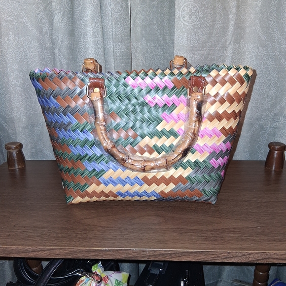 NWOT Charming Multicolor Woven Tote with Dog Motif - Picture 2 of 6